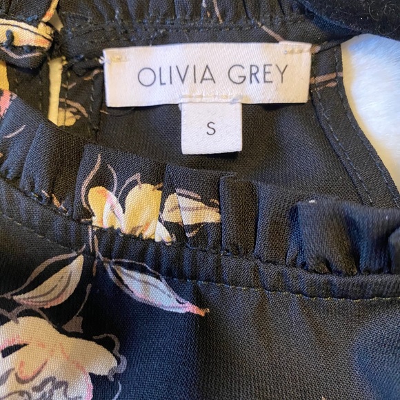 Black floral top with hugging neckline - Picture 3 of 4